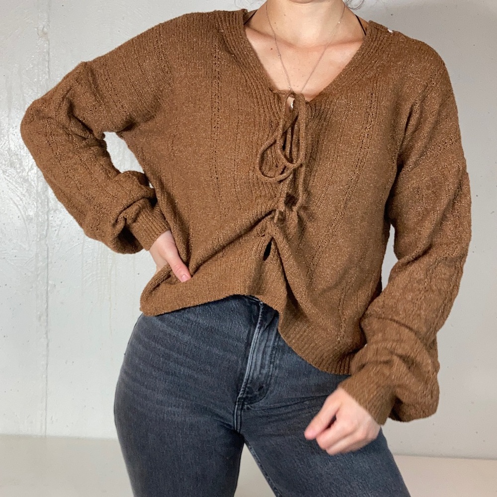 Cropped Tie Front Knit V Neck Lightweight Sweater - Picture 2 of 9